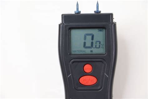 pinless humidity meter false readings